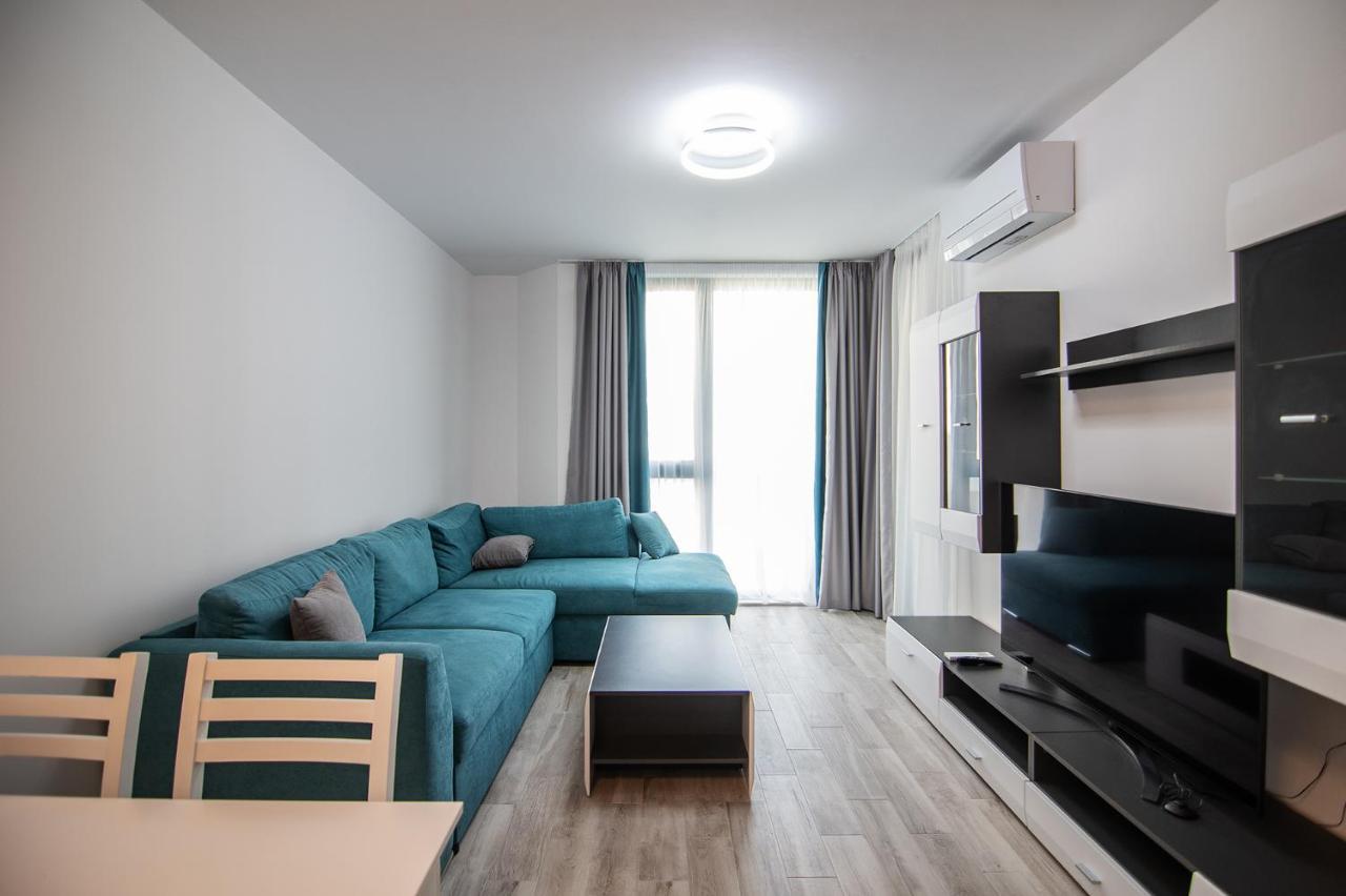 Sea Flats With Parking And Pool In Azur Residence Aziz Konstantin ve Elena Dış mekan fotoğraf