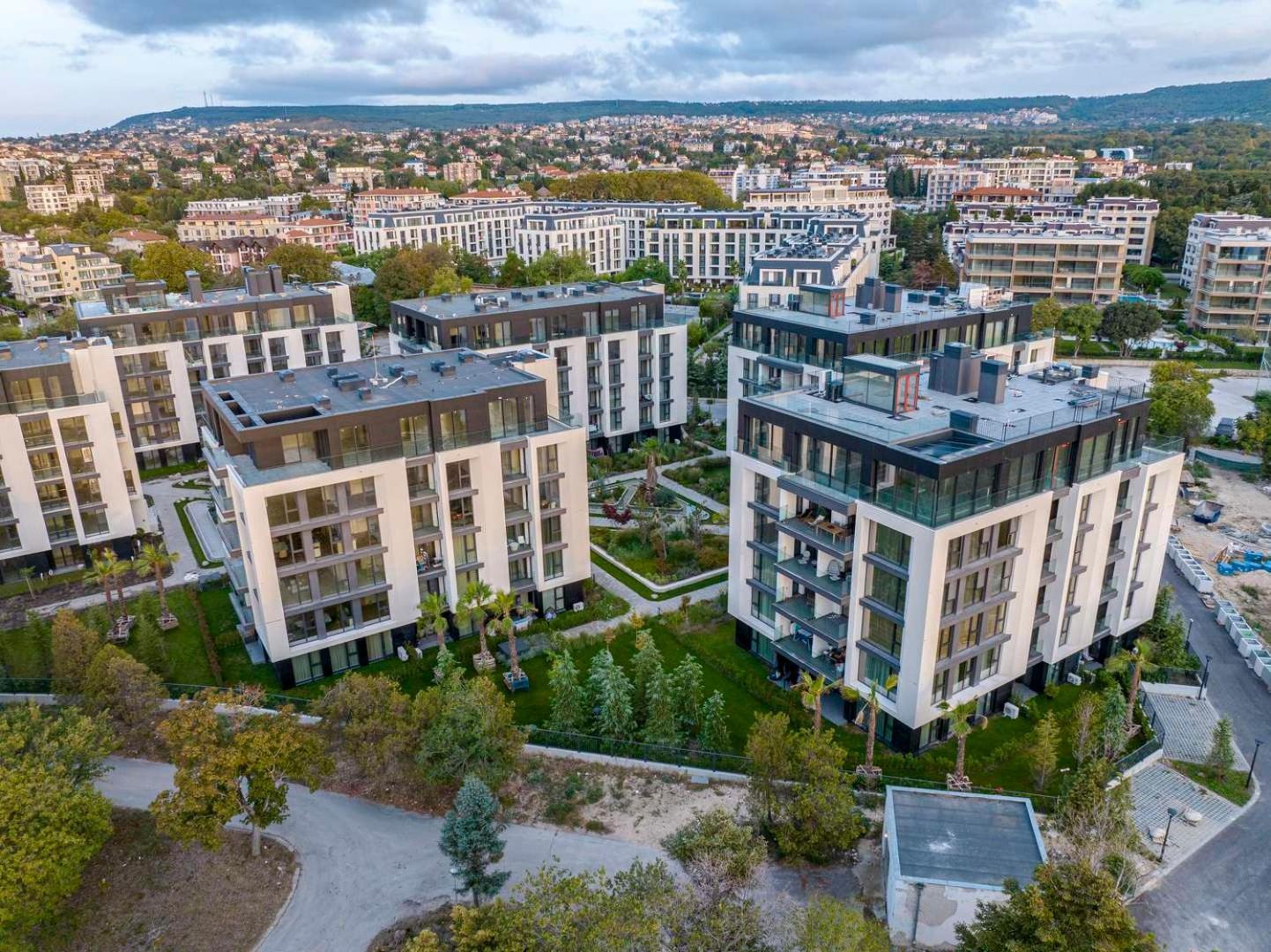 Sea Flats With Parking And Pool In Azur Residence Aziz Konstantin ve Elena Dış mekan fotoğraf