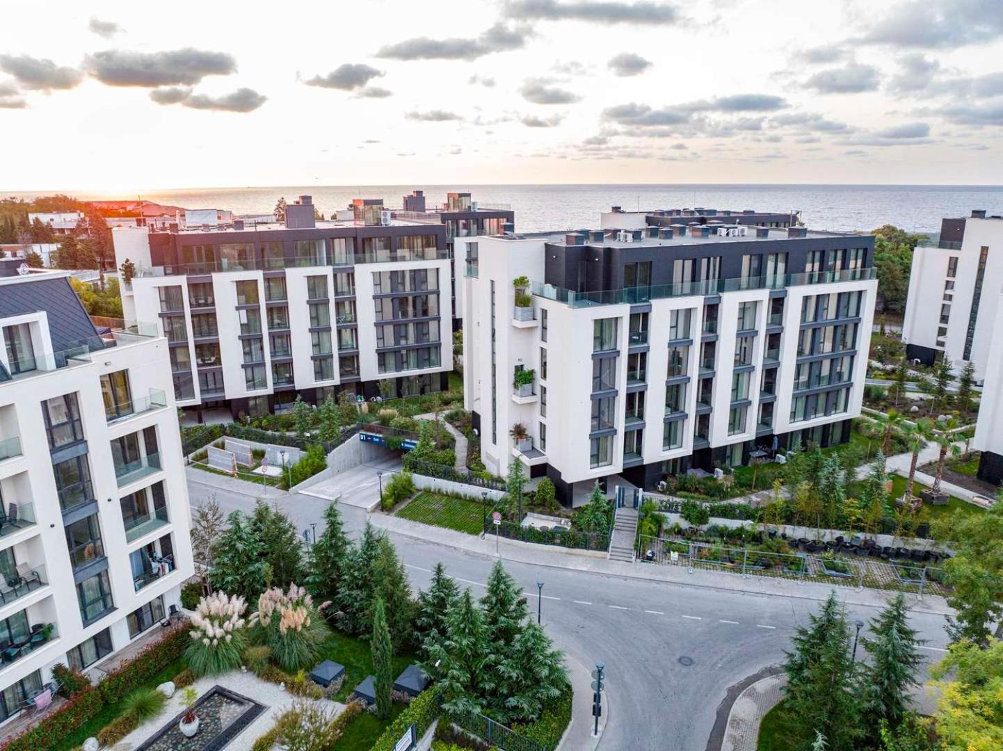 Sea Flats With Parking And Pool In Azur Residence Aziz Konstantin ve Elena Dış mekan fotoğraf